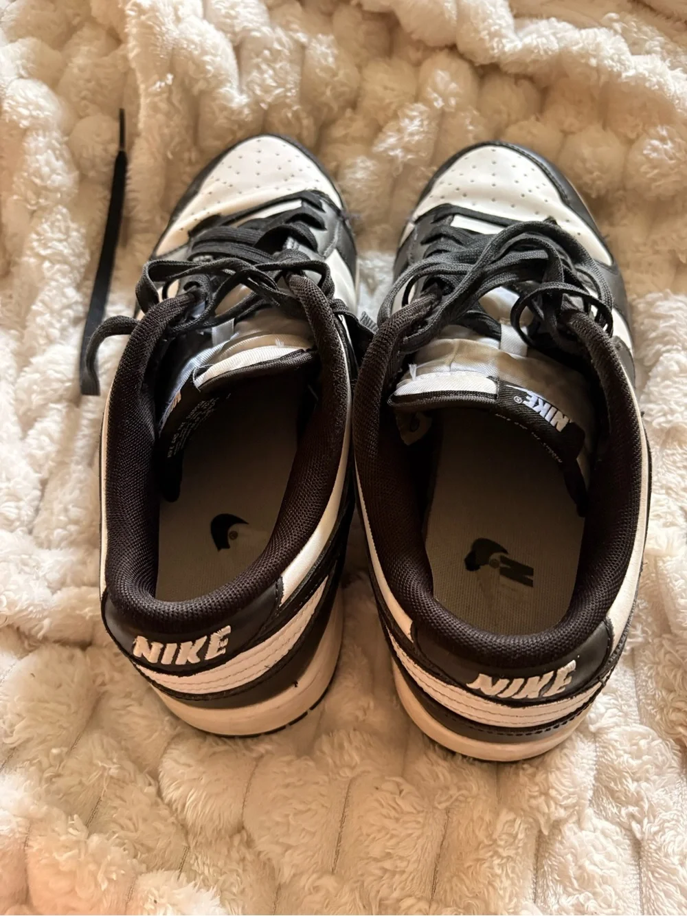 Nike Mens Black and White Low Dunk Panda Sneakers